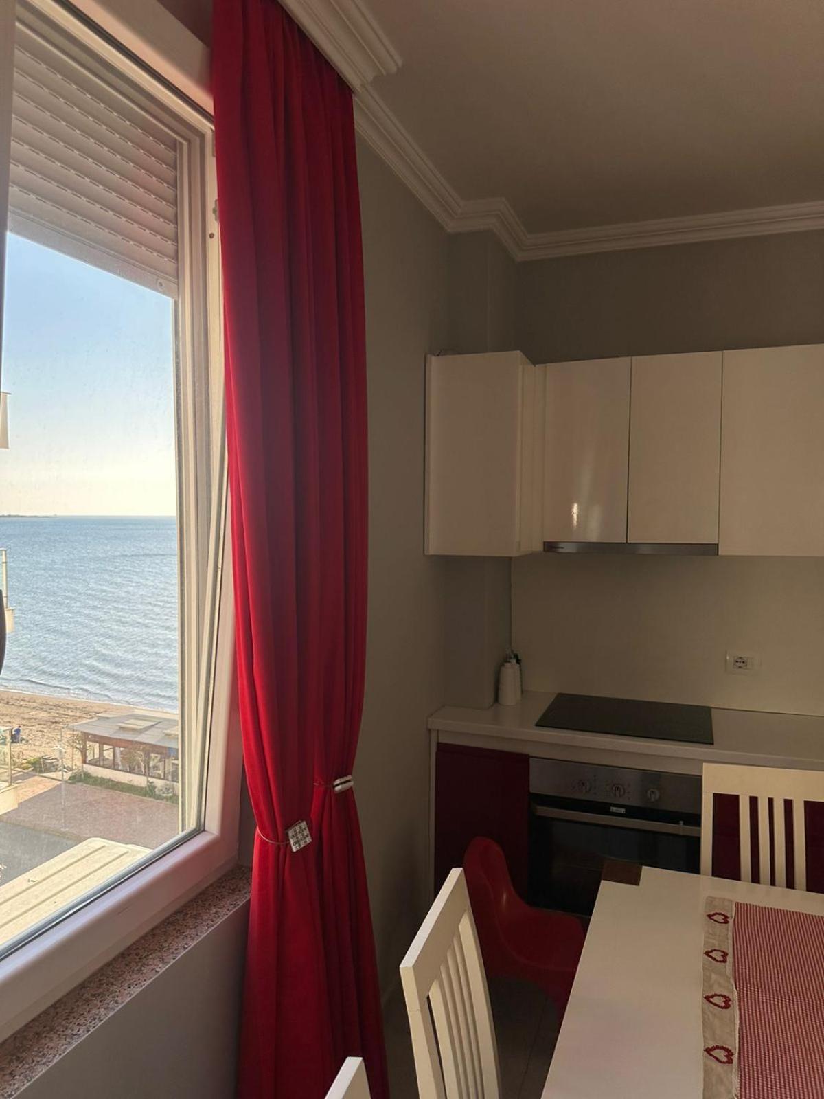 Apartment Deluxe With Balcony Shengjin