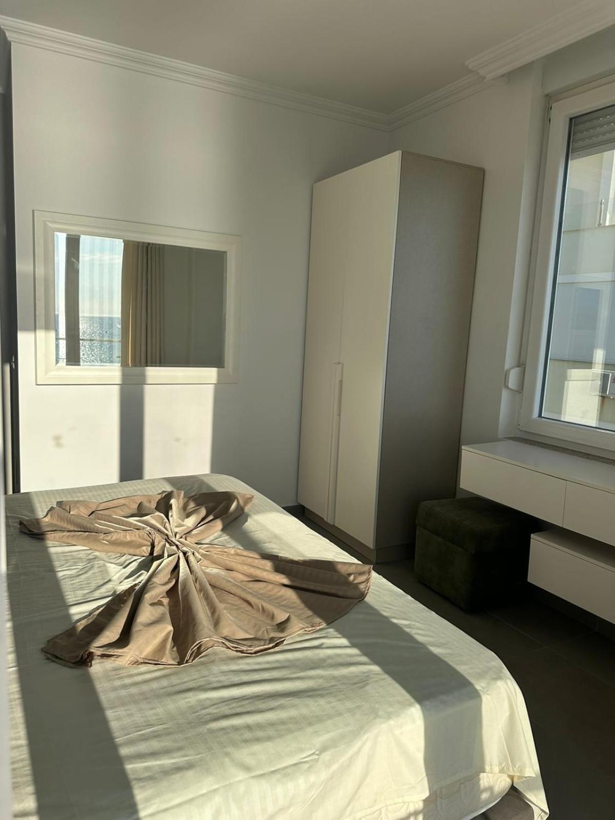 Deluxe With Balcony Apartament Shëngjin