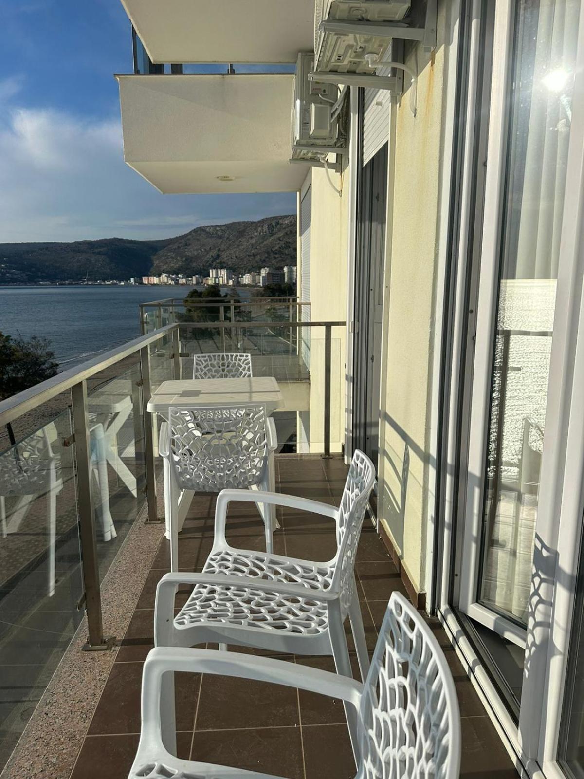 Deluxe With Balcony Apartament Shëngjin