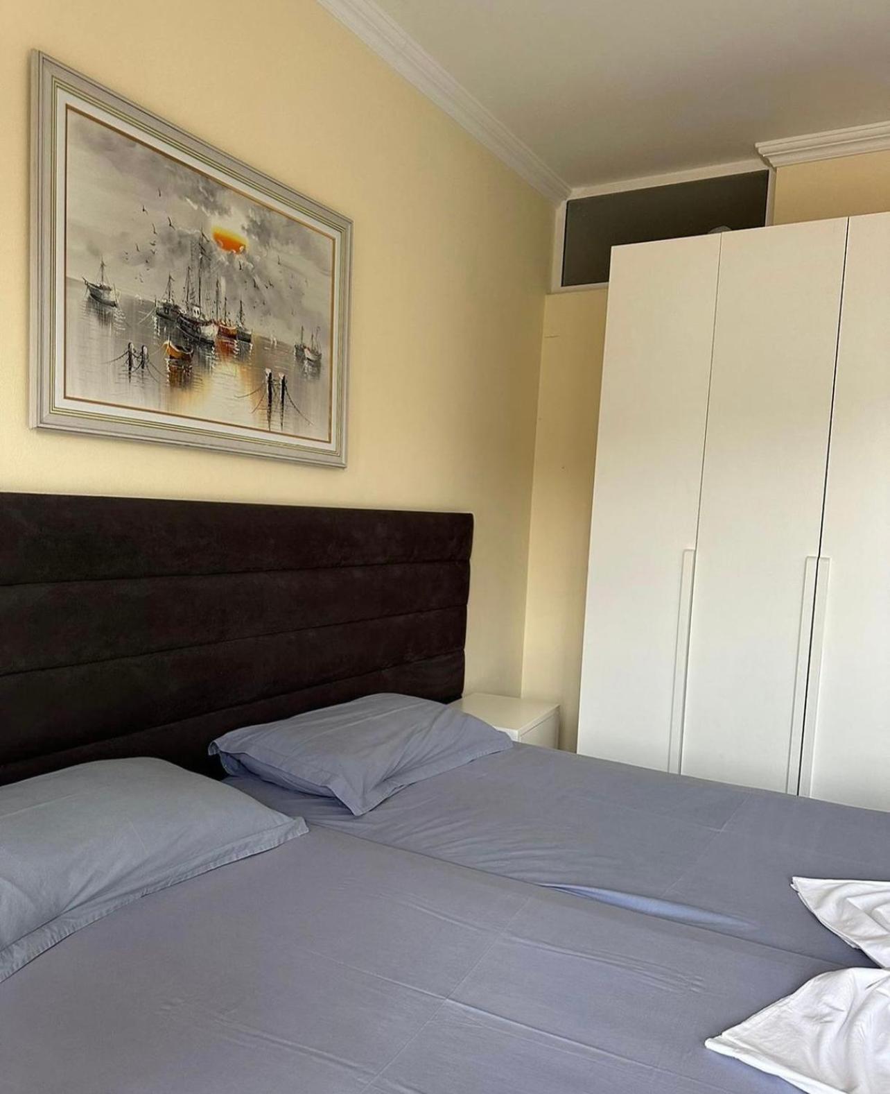 Apartament Deluxe With Balcony *