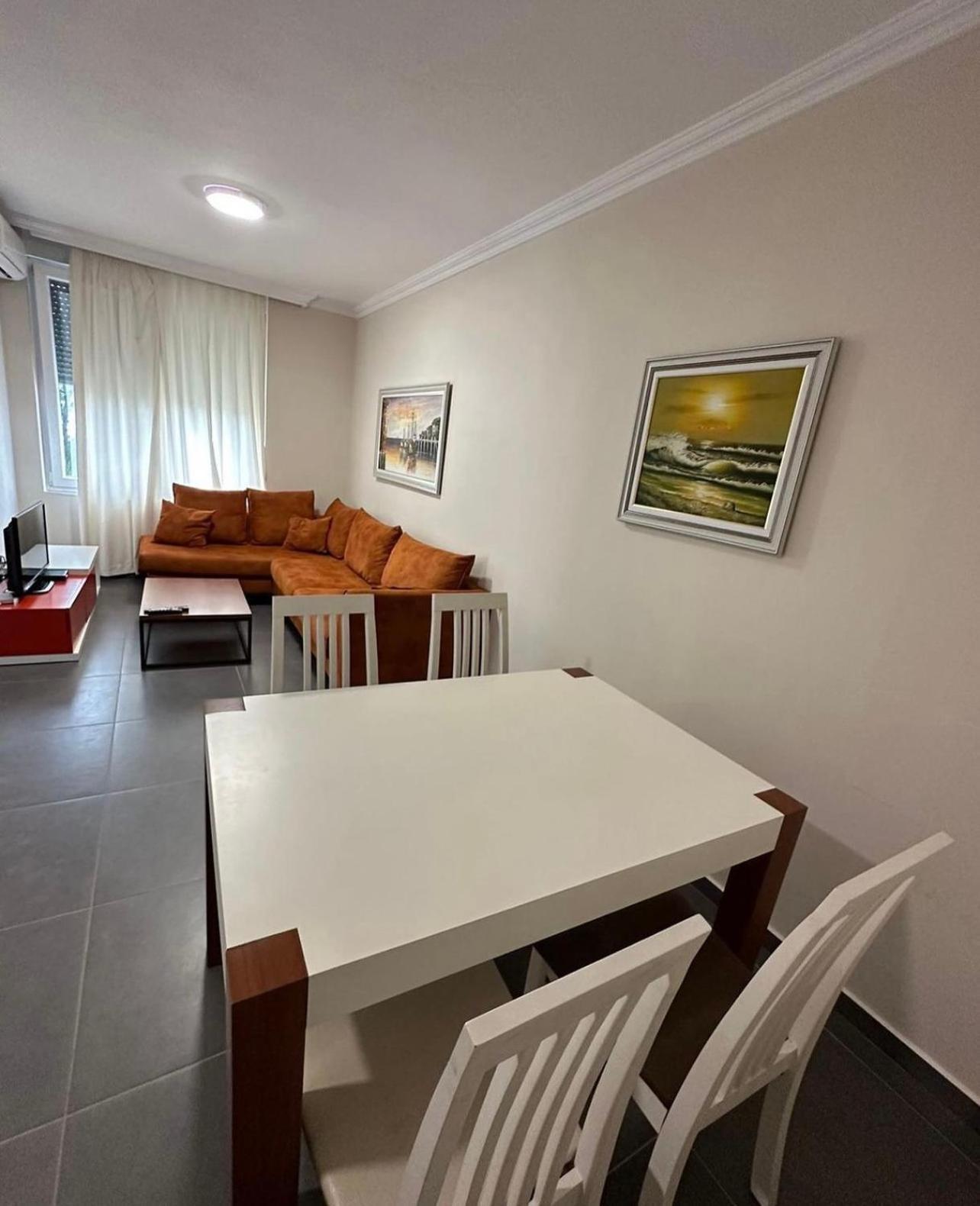 Apartament Deluxe With Balcony *