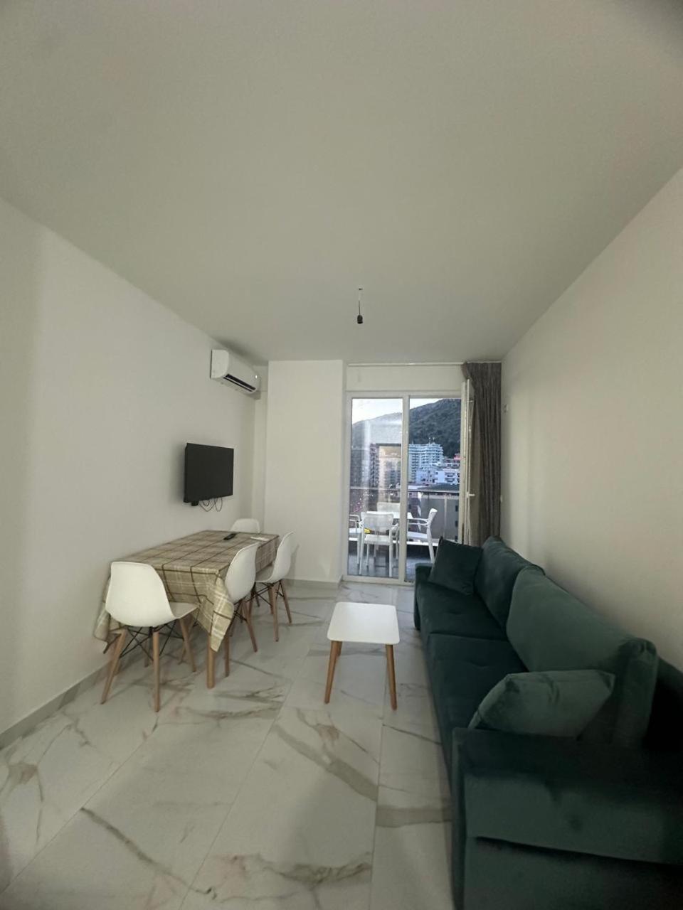 Deluxe With Balcony Shëngjin