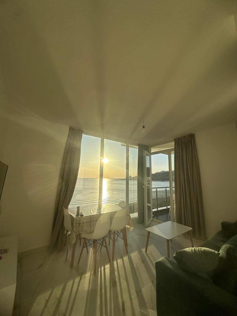 Deluxe With Balcony * Shëngjin